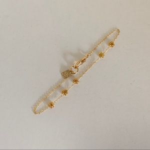 Mini daisy bracelet